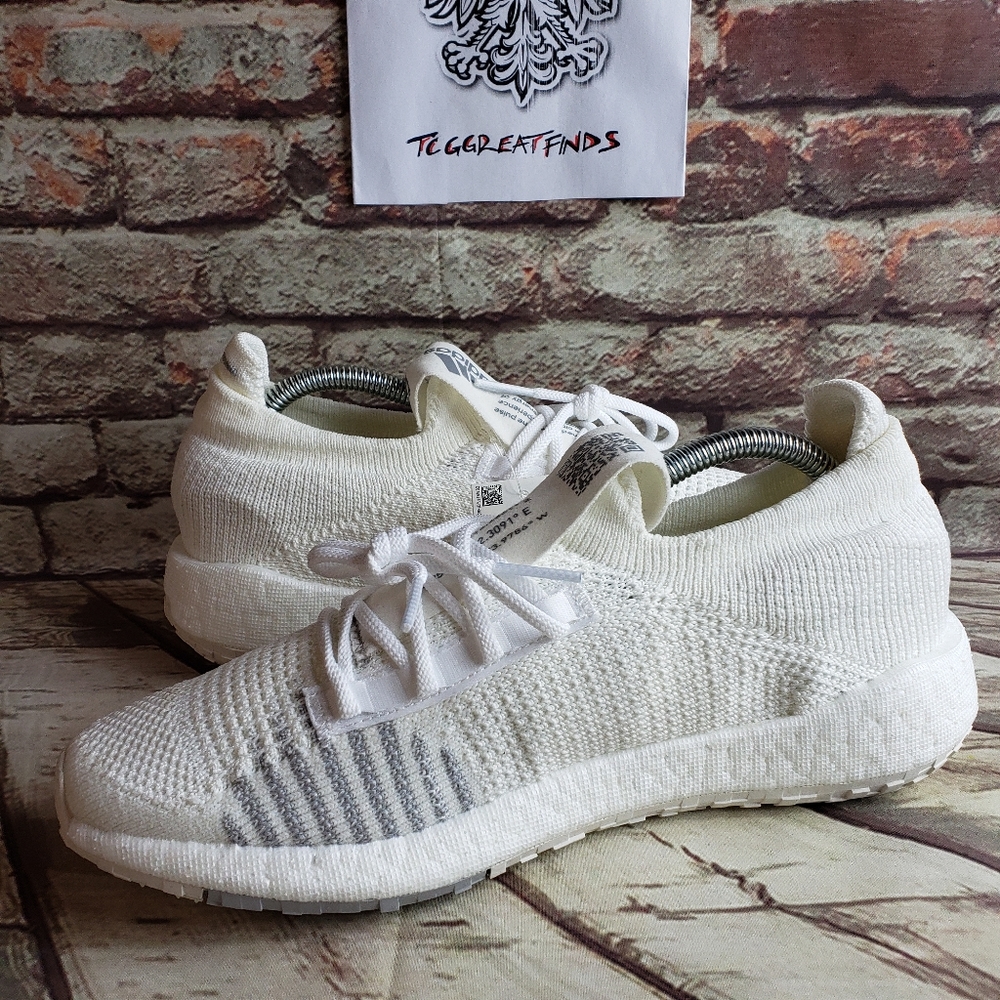 Adidas PulseBoostHD Running Shoes 🆕️🔥🔥 - Picture 2 of 8